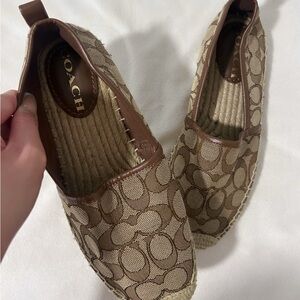 Coach flats